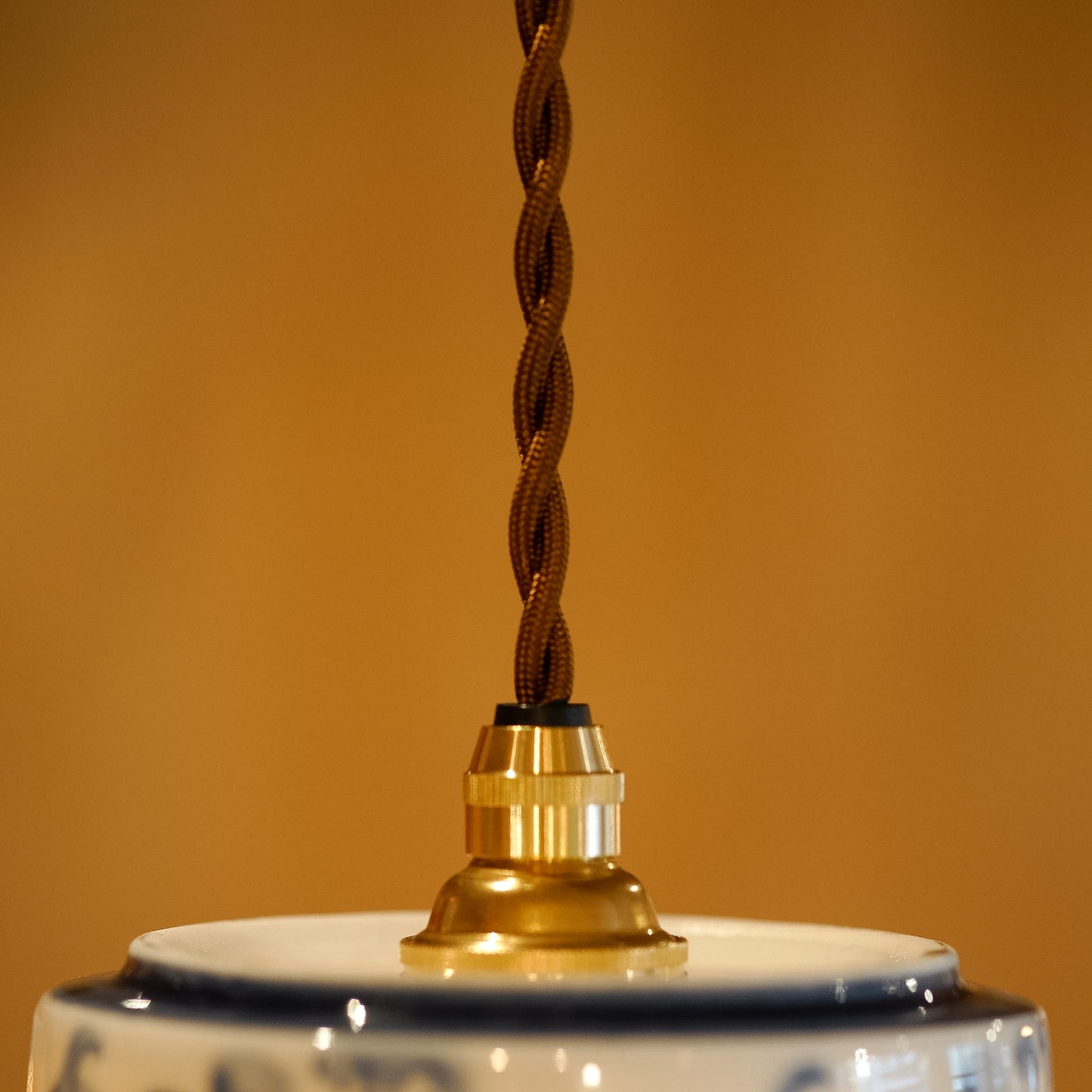 作地未詳|白磁|赤紅|ペンダントライト