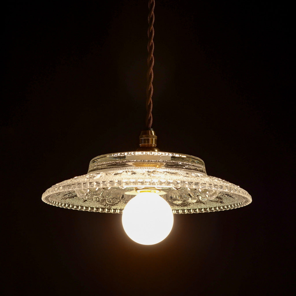 HASEGAWA GLASS｜エリザベス｜ガラス灰皿｜ペンダントライト – アップ