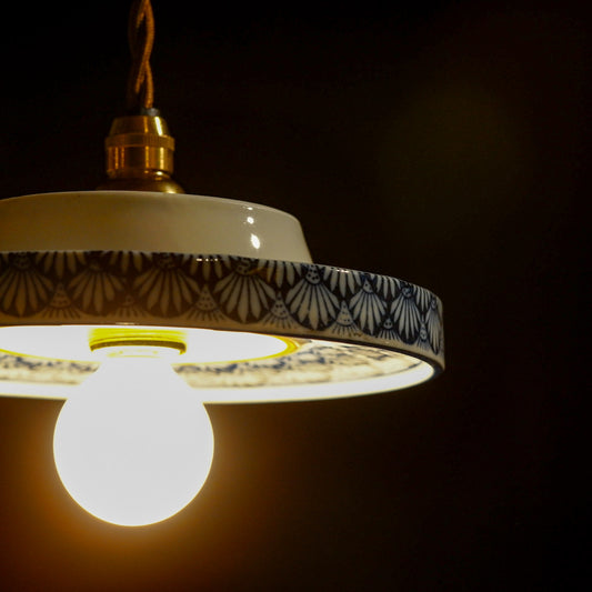 作地未詳|白磁|和柄|ペンダントライト