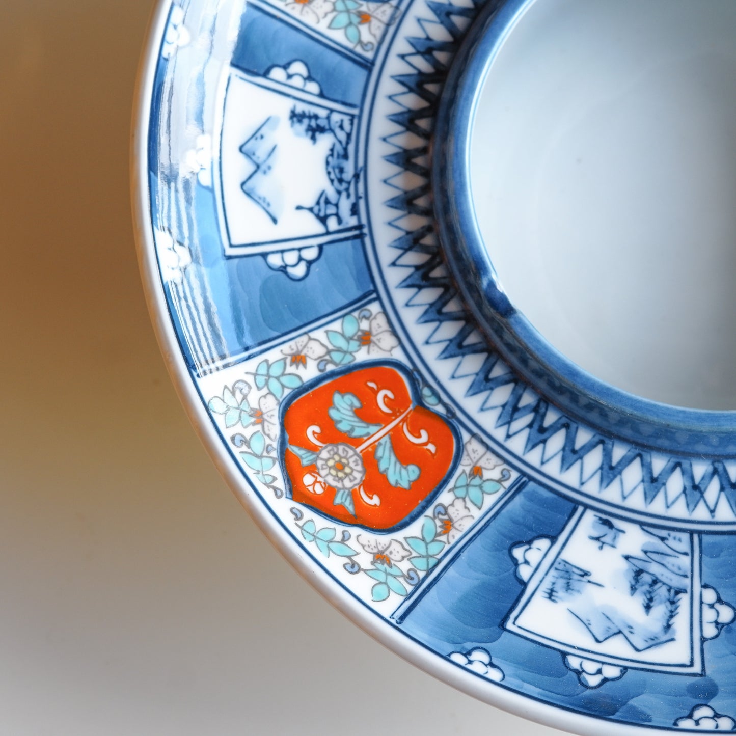 Arita ware | Dragon | Blue, red, green | Pendant light