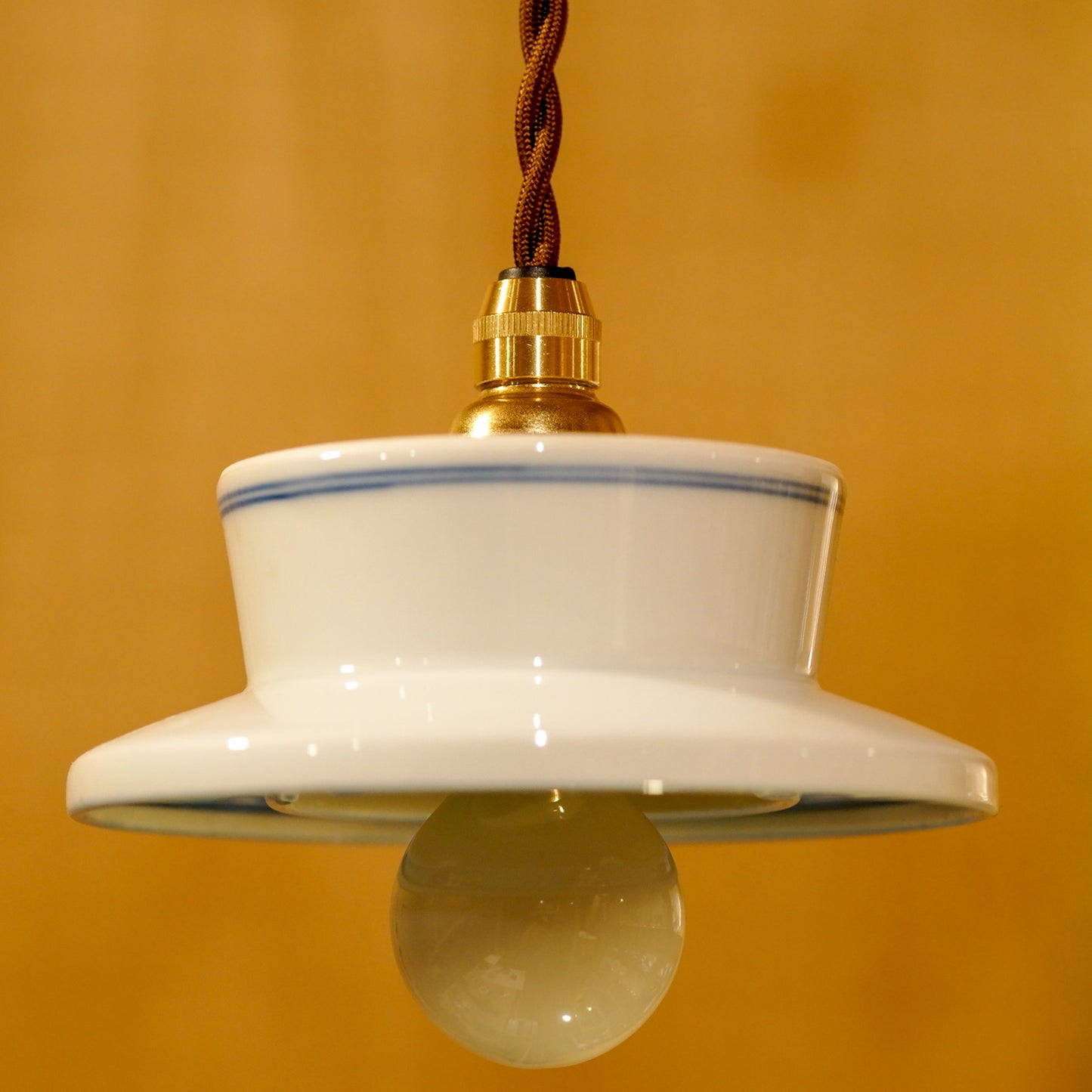 Arita ware | Golden green landscape | Pendant light
