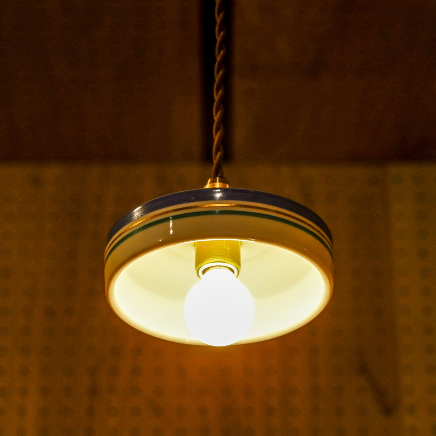 Mino ware | Daikichi kiln | Blue, green, gold | Pendant light