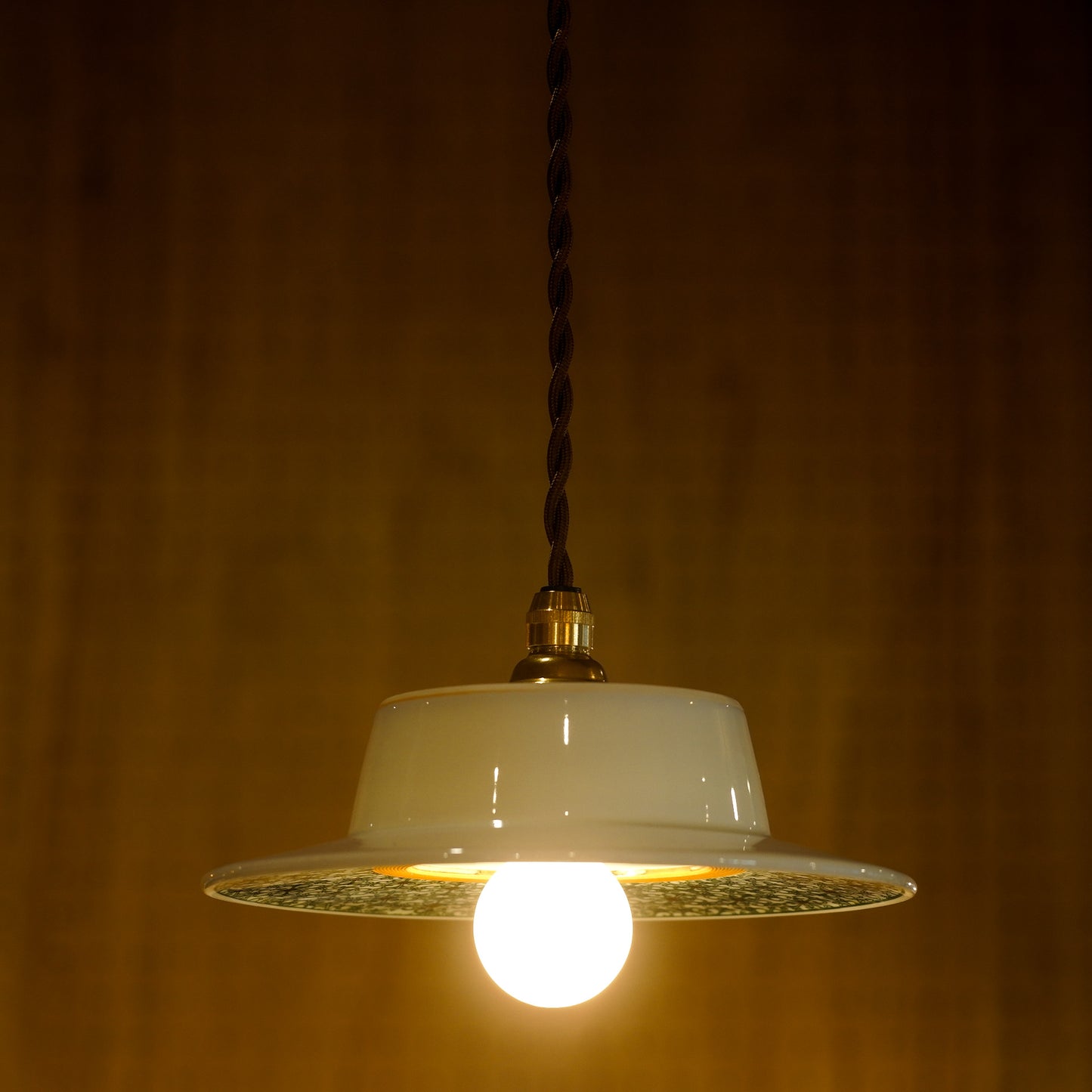 Hasami ware | Hakusan pottery | Pop | Modern | Pendant light