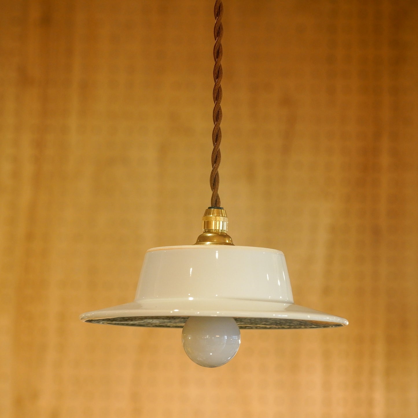Hasami ware | Hakusan pottery | Pop | Modern | Pendant light
