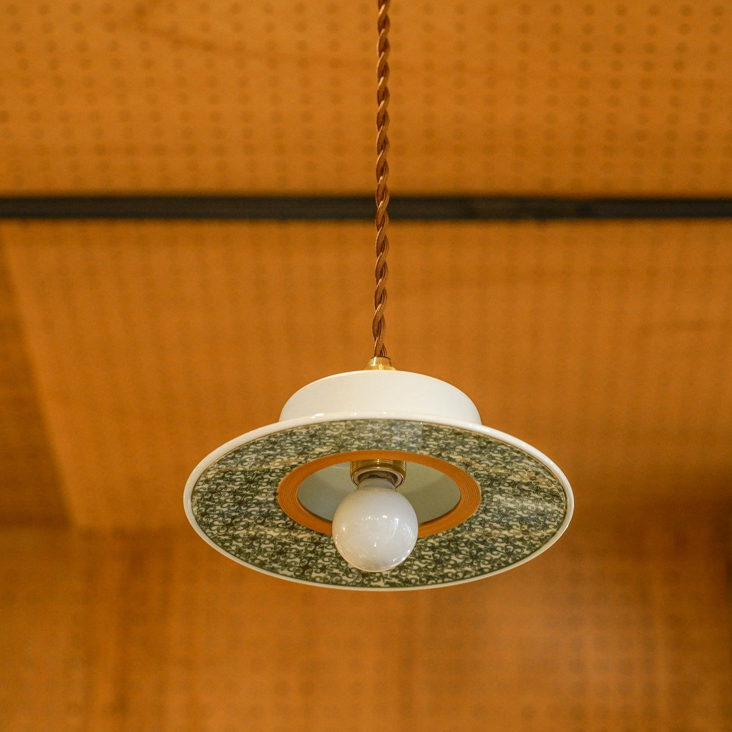 Hasami ware | Hakusan pottery | Pop | Modern | Pendant light