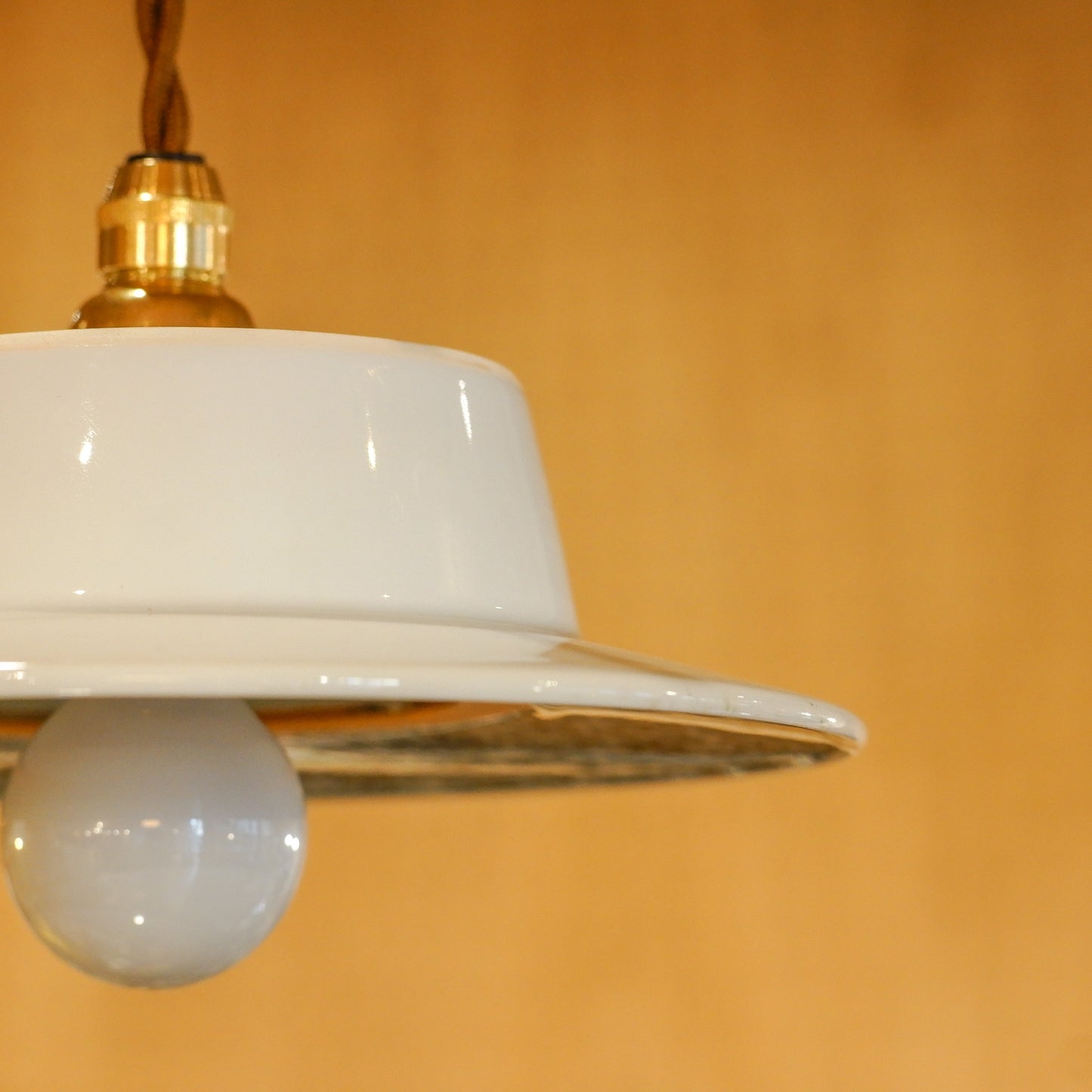 Hasami ware | Hakusan pottery | Pop | Modern | Pendant light