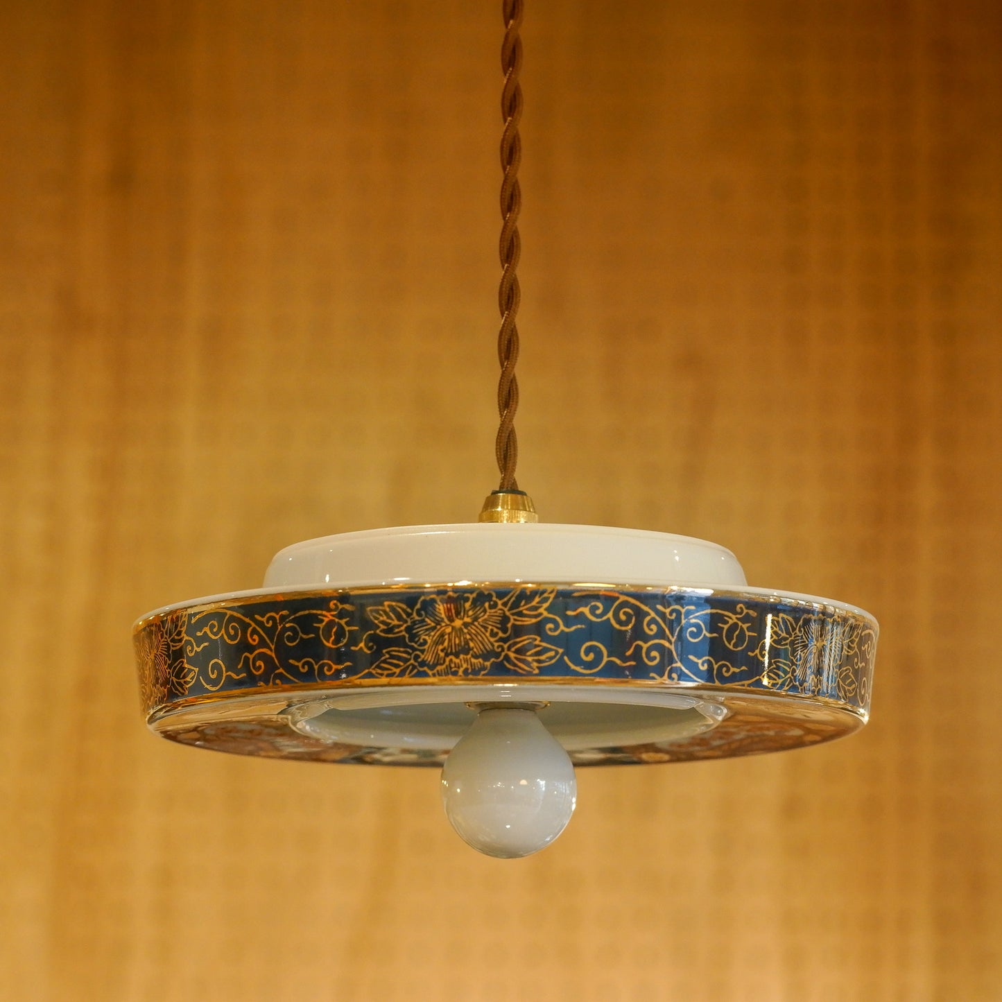 Arita ware | Shuho | Indigo and red | Pendant light