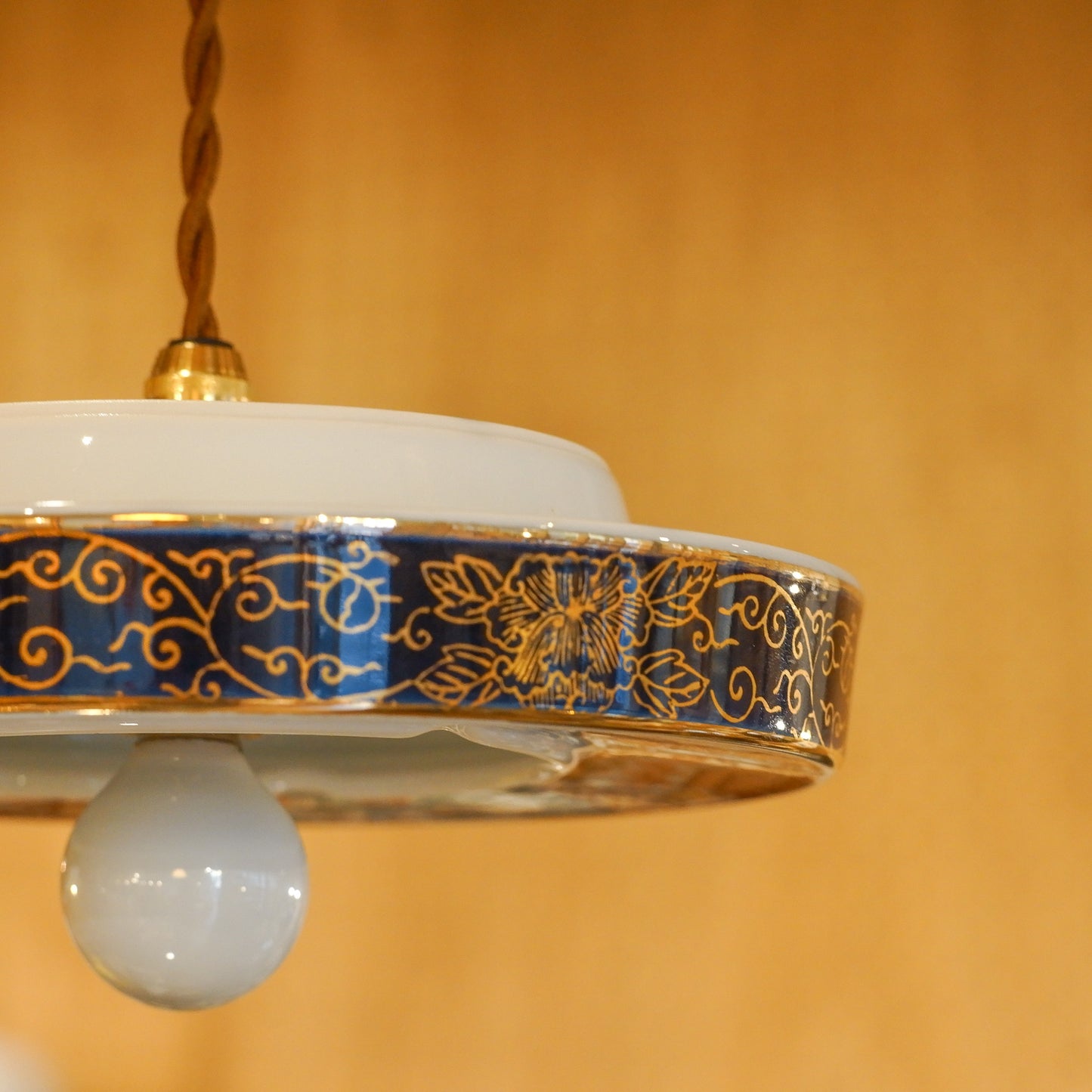 Arita ware | Shuho | Indigo and red | Pendant light