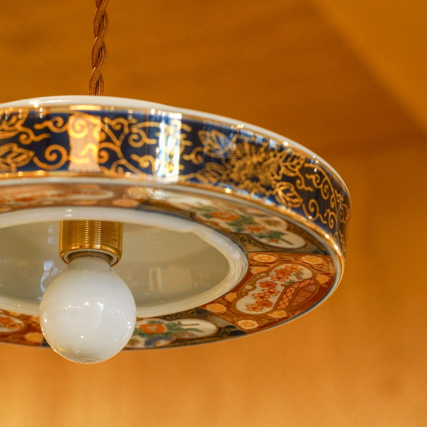 Arita ware | Shuho | Indigo and red | Pendant light