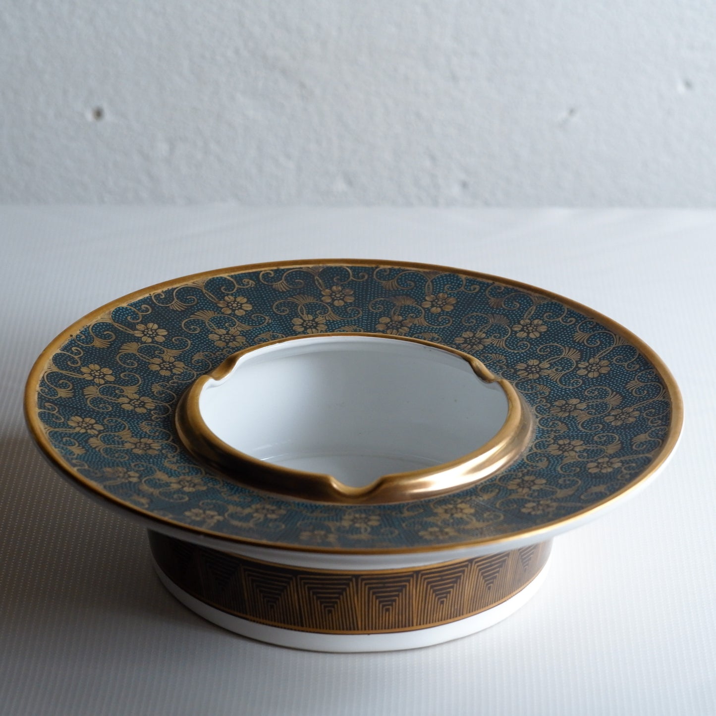 Kutani ware | Kutani Koryu | Blue grain | Gold decoration | Large plate | Pendant light