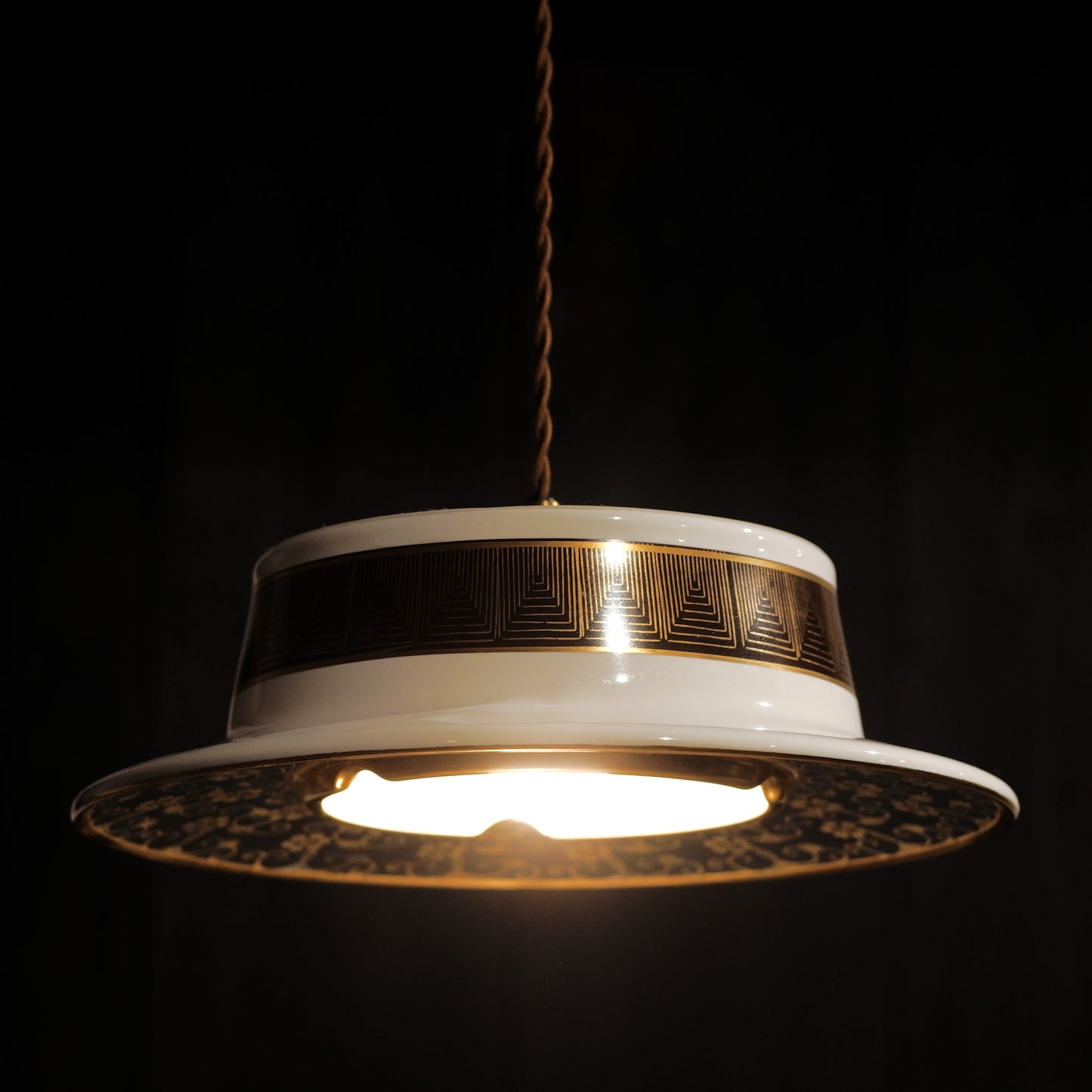 Kutani ware | Kutani Koryu | Blue grain | Gold decoration | Large plate | Pendant light