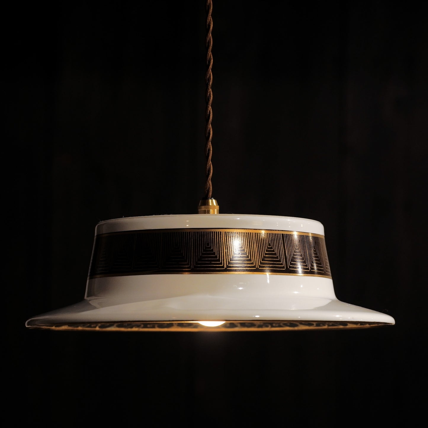 Kutani ware | Kutani Koryu | Blue grain | Gold decoration | Large plate | Pendant light