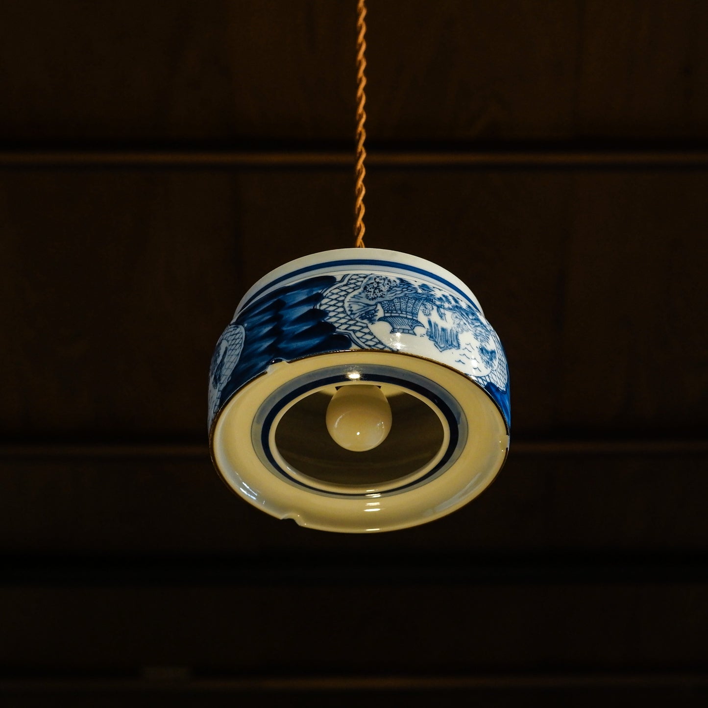 Arita ware | Seitouen | Landscape design | Pendant light