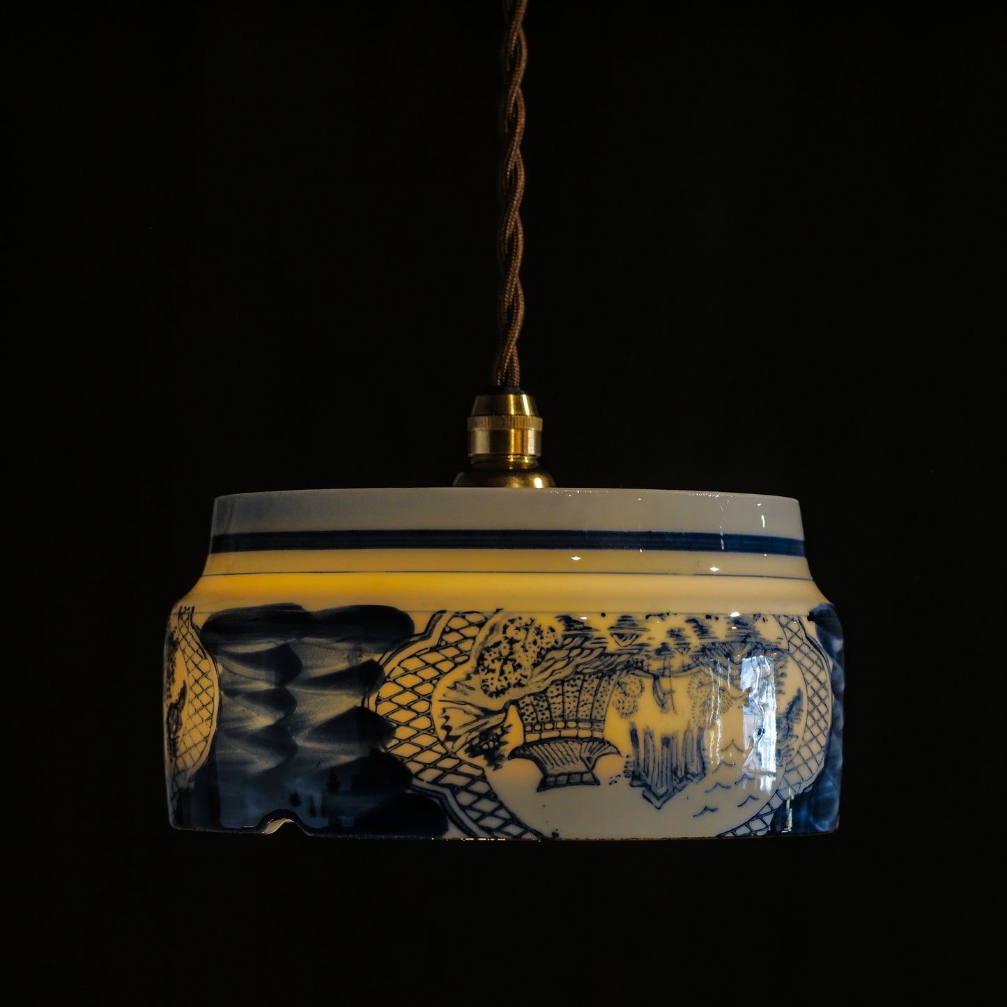 Arita ware | Seitouen | Landscape design | Pendant light