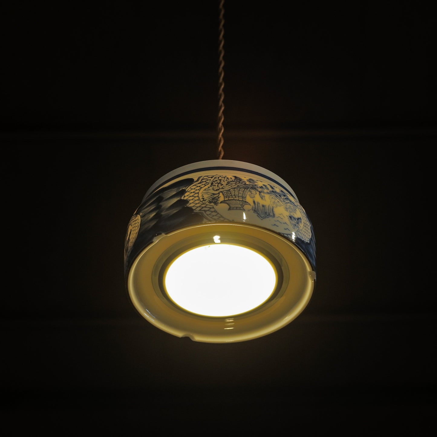 Arita ware | Seitouen | Landscape design | Pendant light