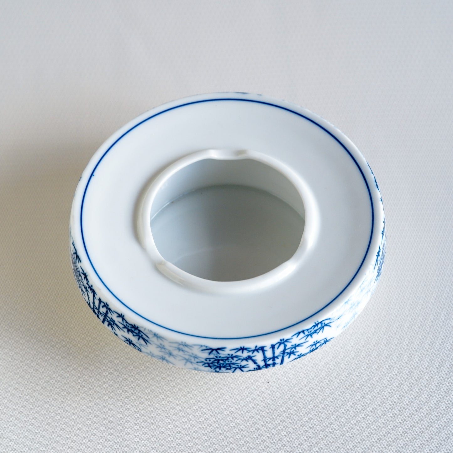 Unknown place of origin | Blue and white porcelain | Bamboo | Pendant light