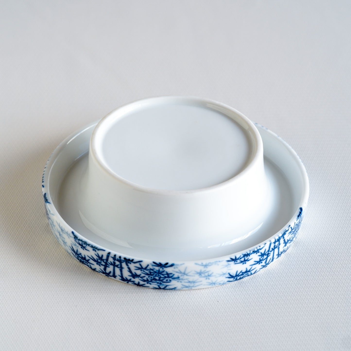 Unknown place of origin | Blue and white porcelain | Bamboo | Pendant light