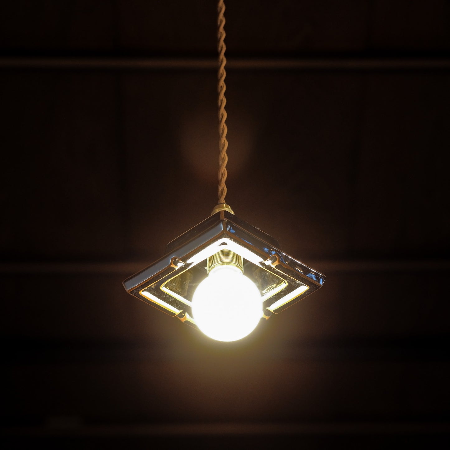Place of production unknown | Corner | Black glaze | Pendant light