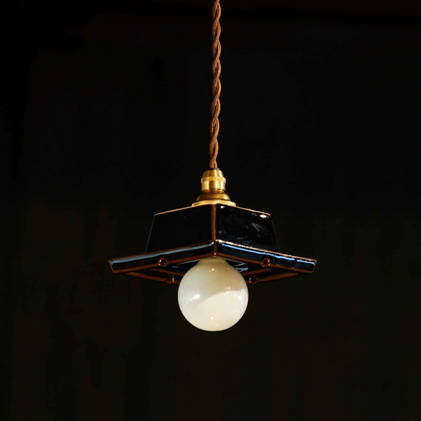Place of production unknown | Corner | Black glaze | Pendant light