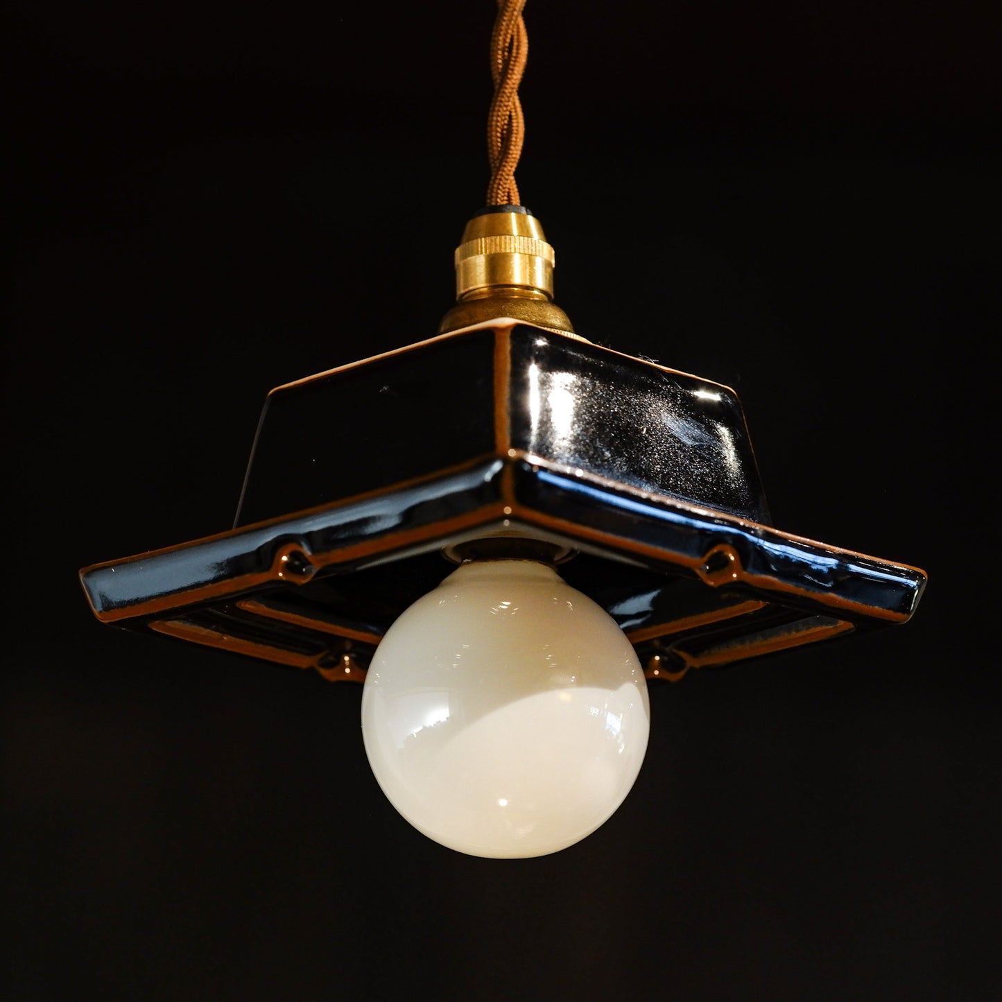 Place of production unknown | Corner | Black glaze | Pendant light