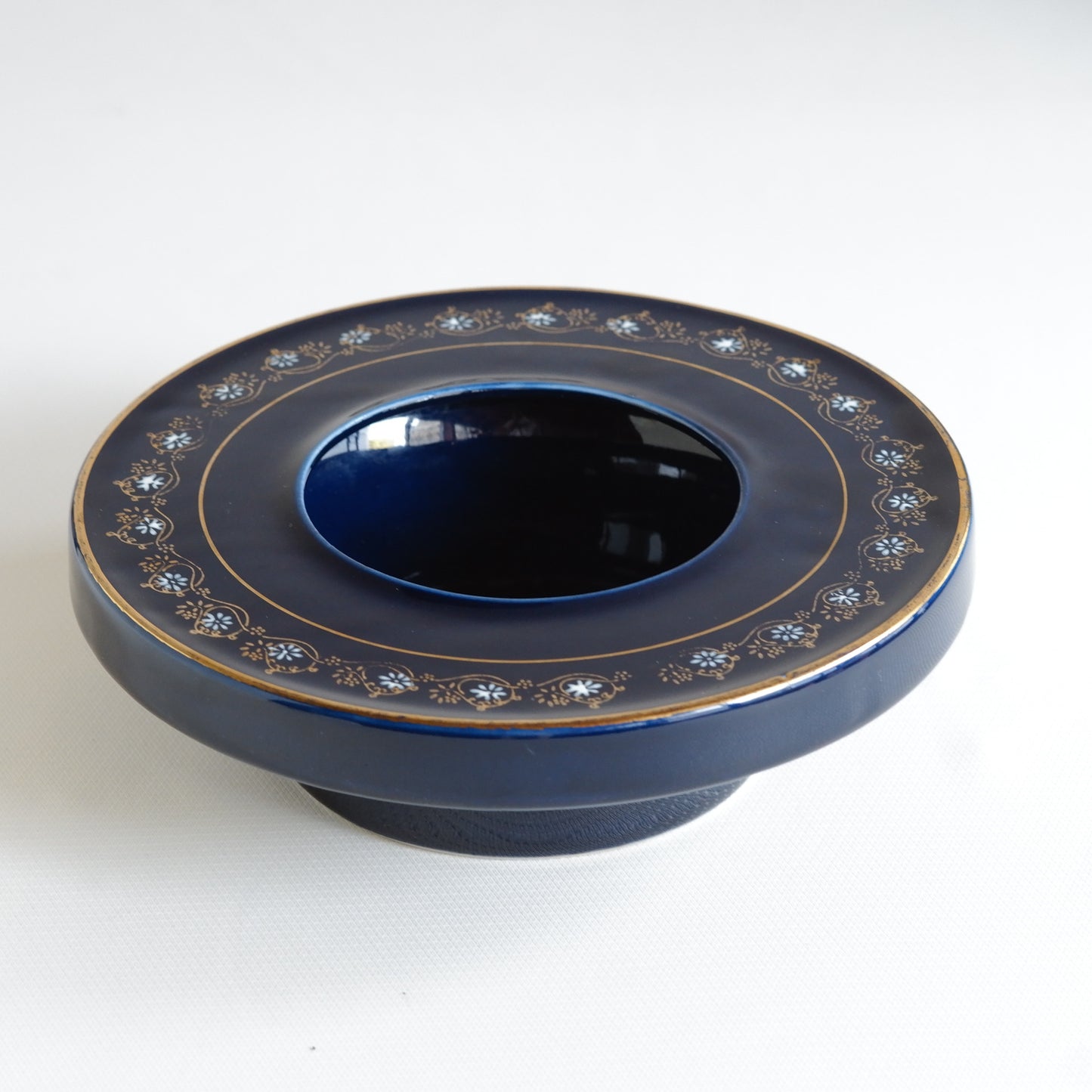 Unknown place of production | Lapis Lazuli | Small flower | Pendant light