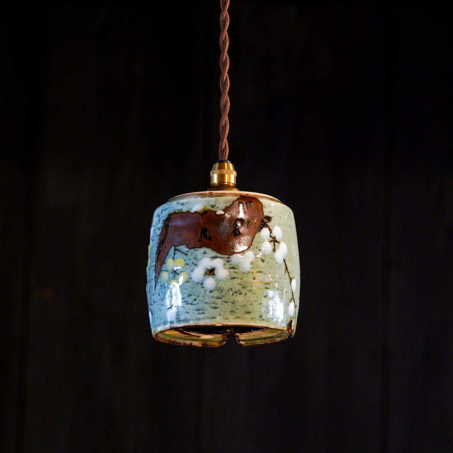 Unknown location | Plum blossoms | Barrel-shaped | Pendant light