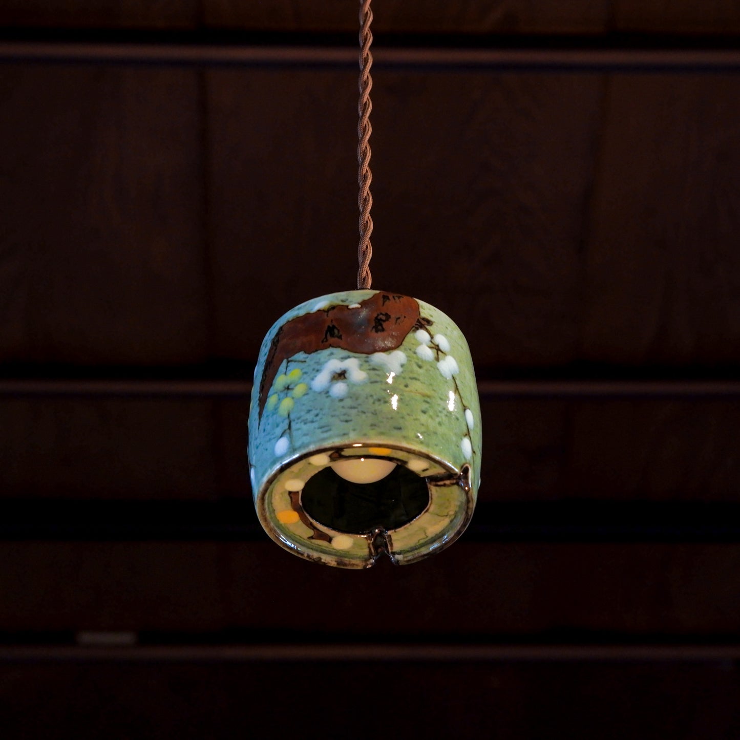 Unknown location | Plum blossoms | Barrel-shaped | Pendant light