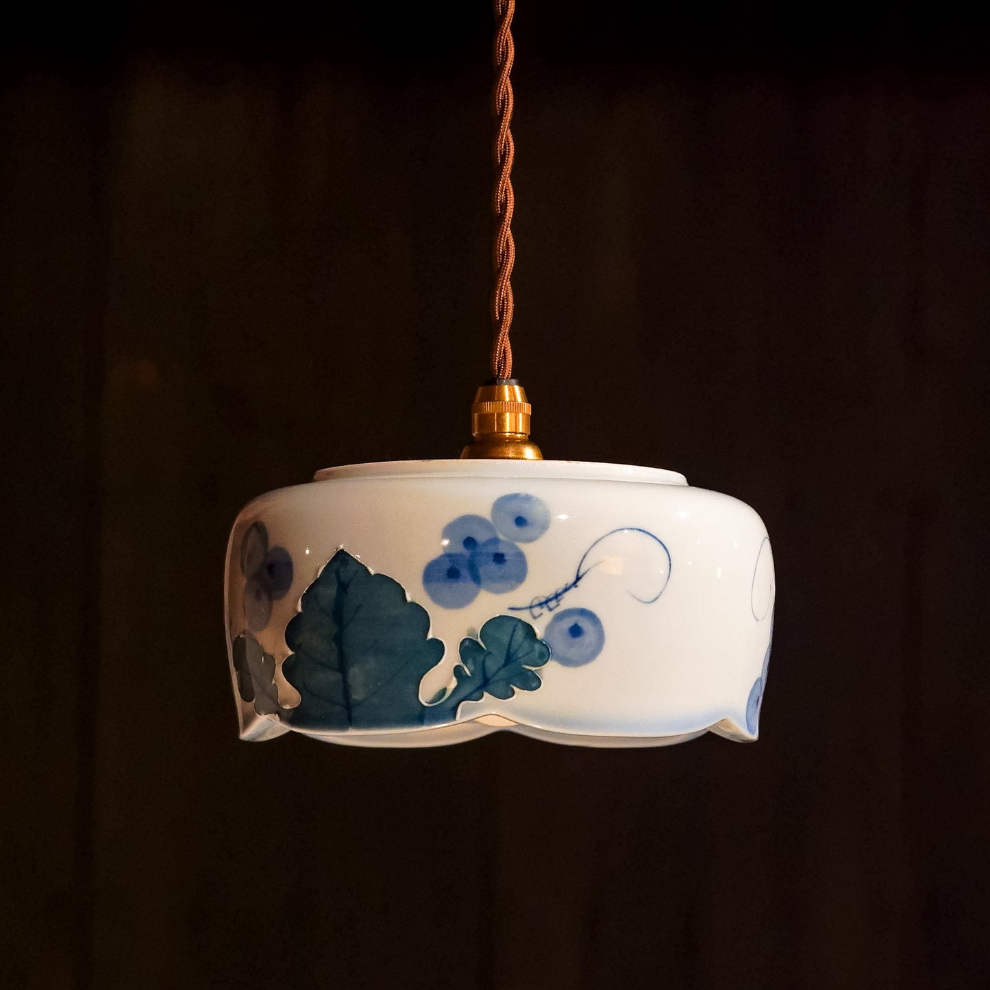 Unknown place of origin | Grape | Handmade | Pendant light