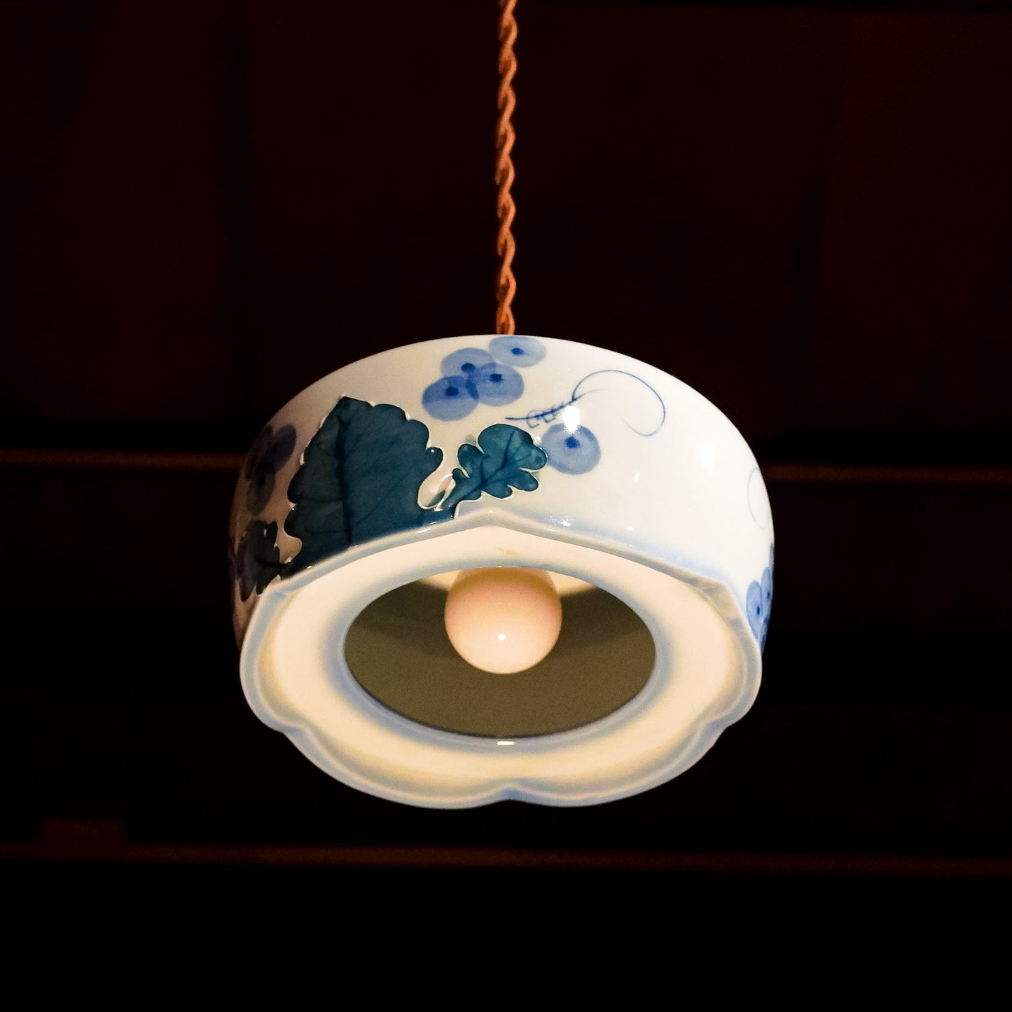 Unknown place of origin | Grape | Handmade | Pendant light
