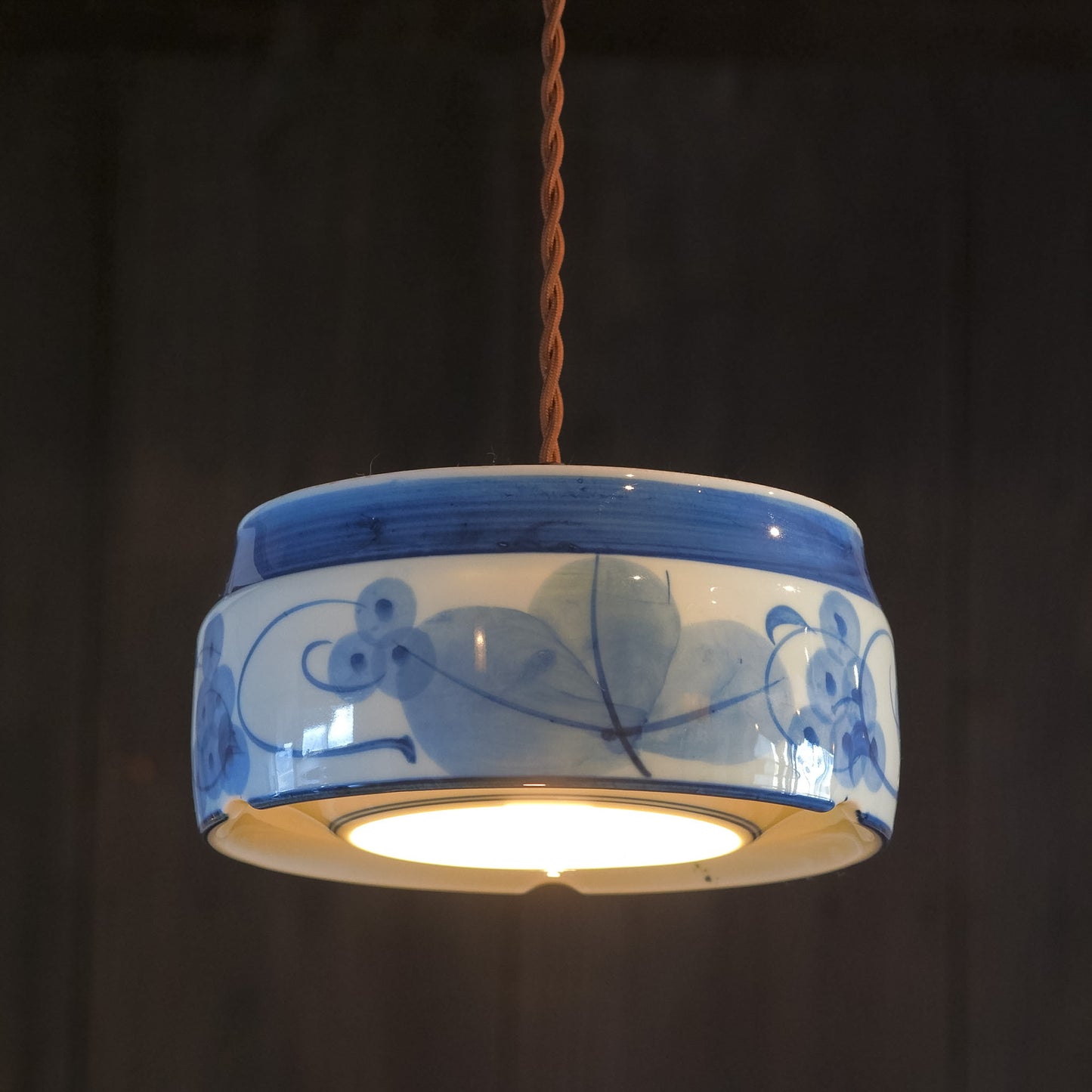 Arita ware | Seitouen | Grape | Blue and white | Pendant light