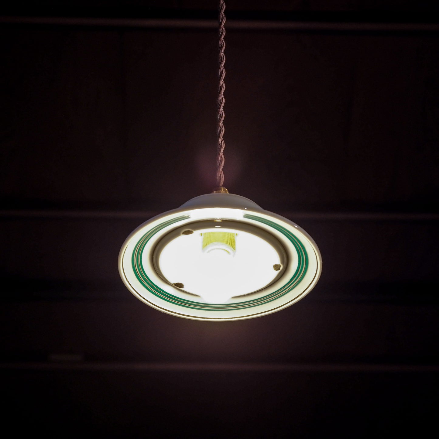 Unknown place of origin | White porcelain | Simple | Green and gold | Pendant light