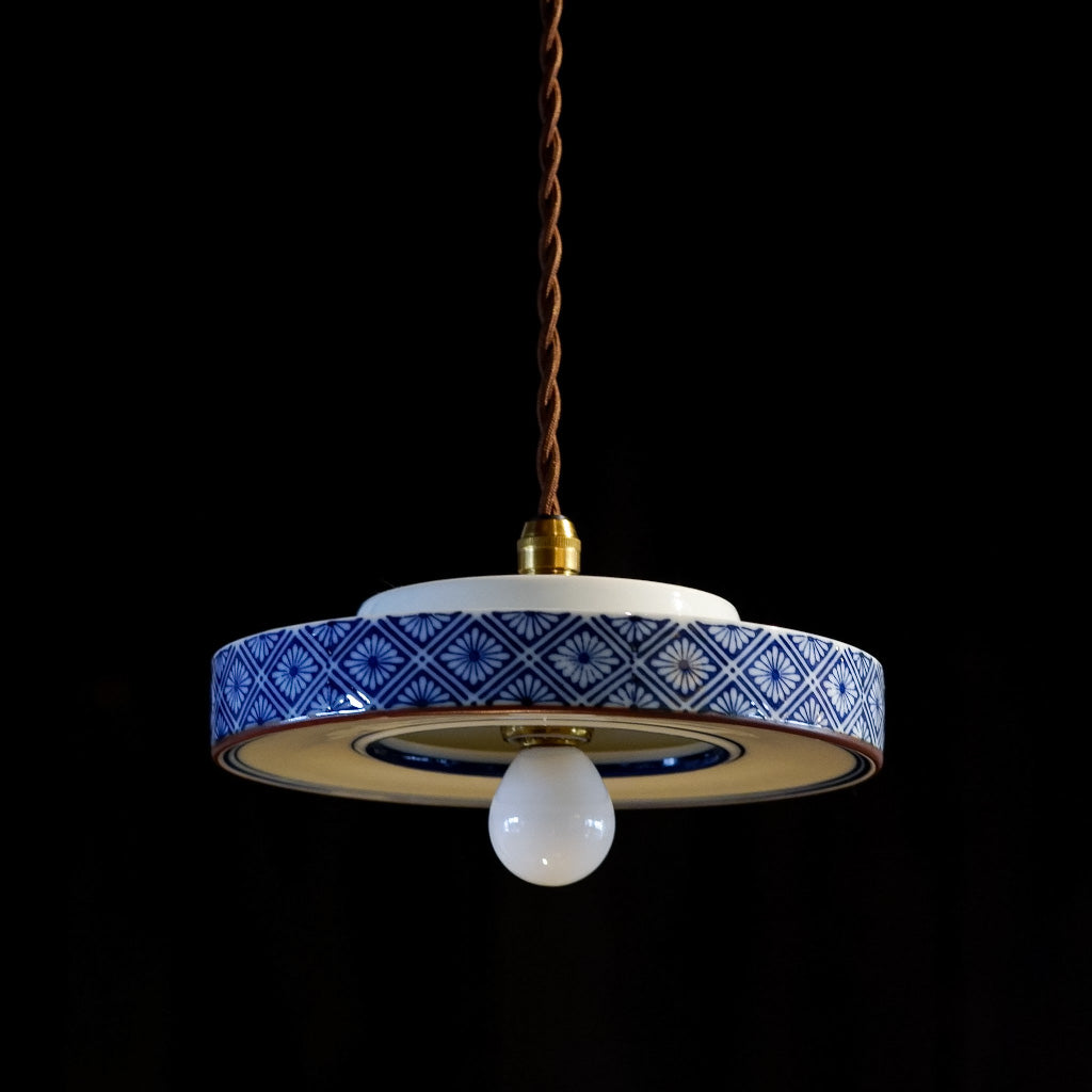 作地未詳｜菊菱｜染付｜ペンダントライト