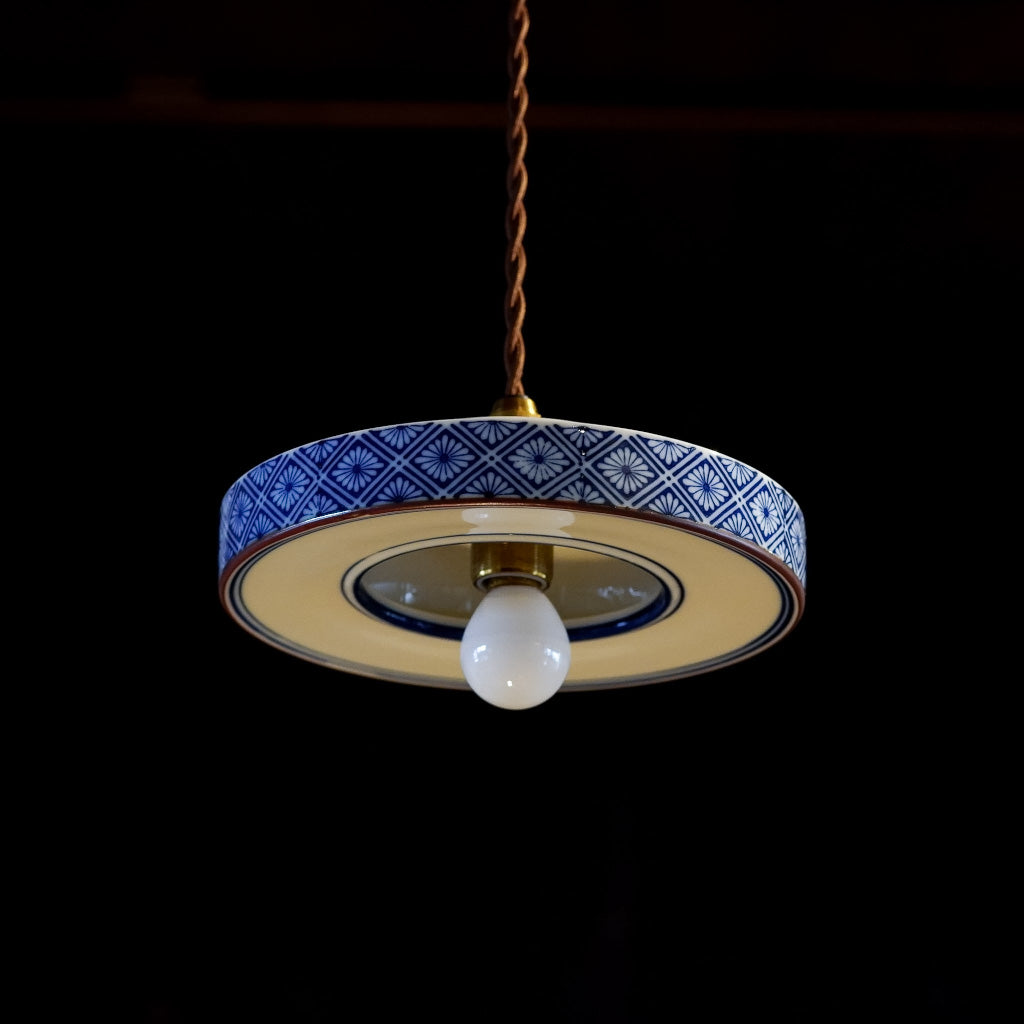 作地未詳｜菊菱｜染付｜ペンダントライト