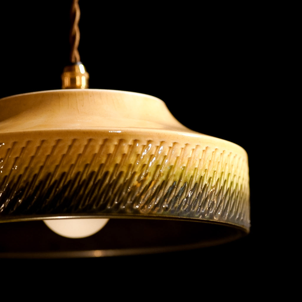 作地未詳｜小鹿田焼?｜緑・ベージュ｜鉢｜ペンダントライト