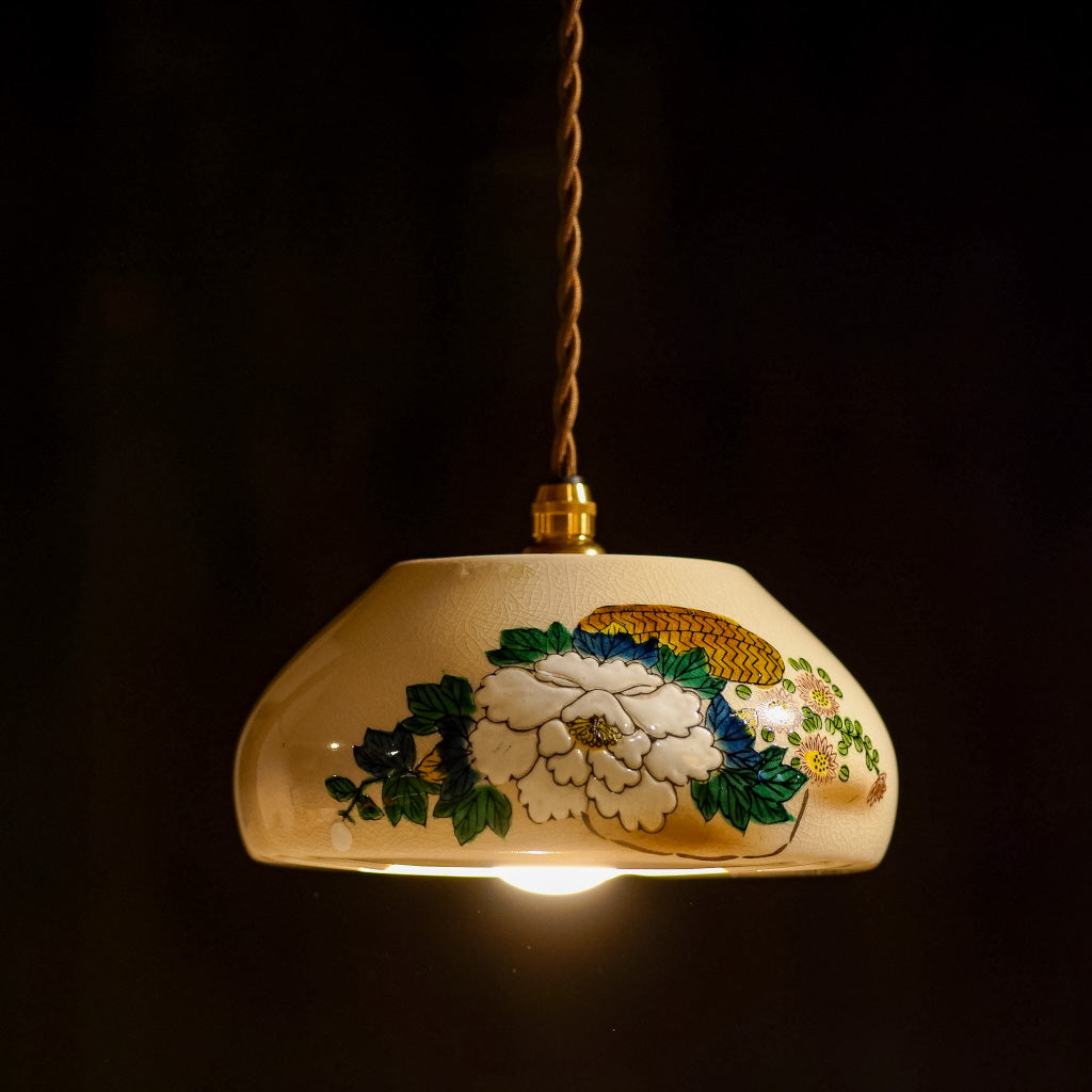 作地未詳｜九谷焼｜菊｜貫入｜ペンダントライト