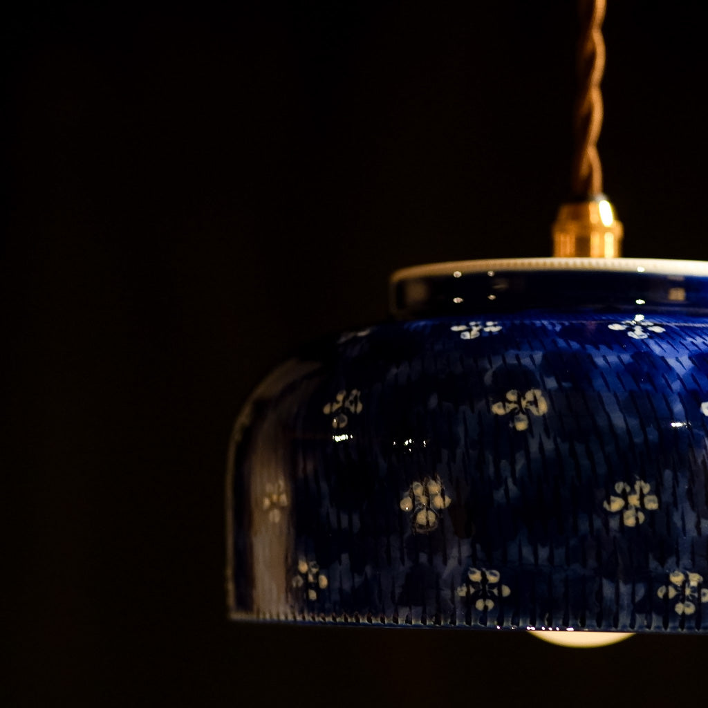 作地未詳｜有田焼｜祥｜染付｜ペンダントライト