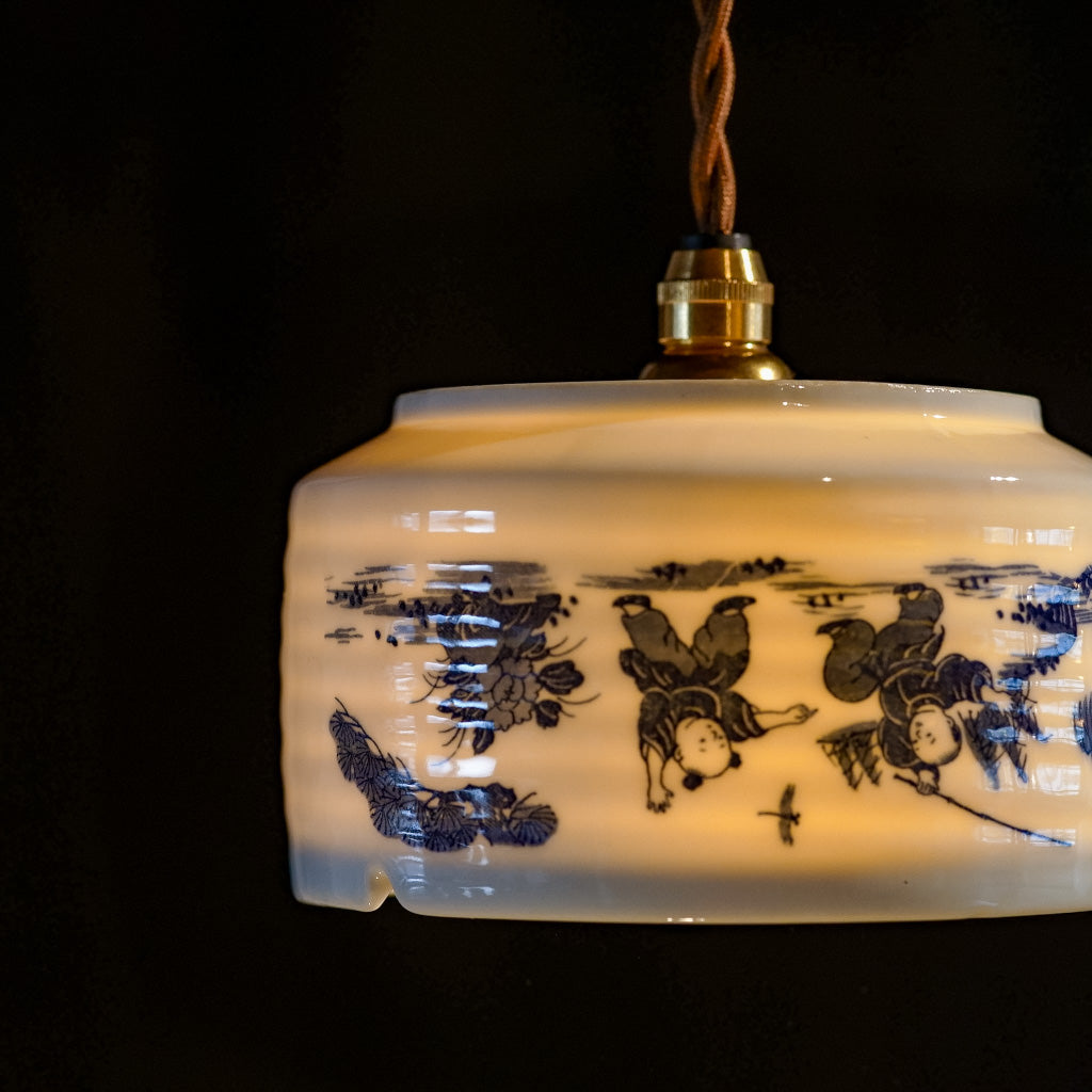 作地未詳｜唐子｜白磁｜ペンダントライト