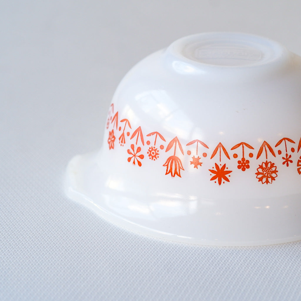 GLASBAKE｜キャセロール｜ミルクガラス｜赤｜ペンダントライト