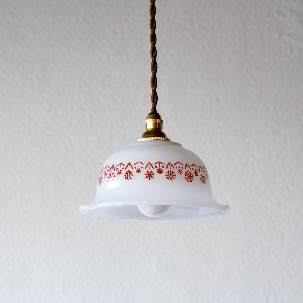 GLASBAKE｜キャセロール｜ミルクガラス｜赤｜ペンダントライト