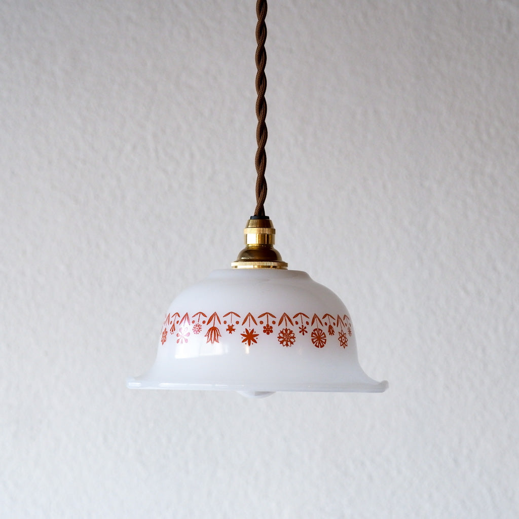 GLASBAKE｜キャセロール｜ミルクガラス｜赤｜ペンダントライト