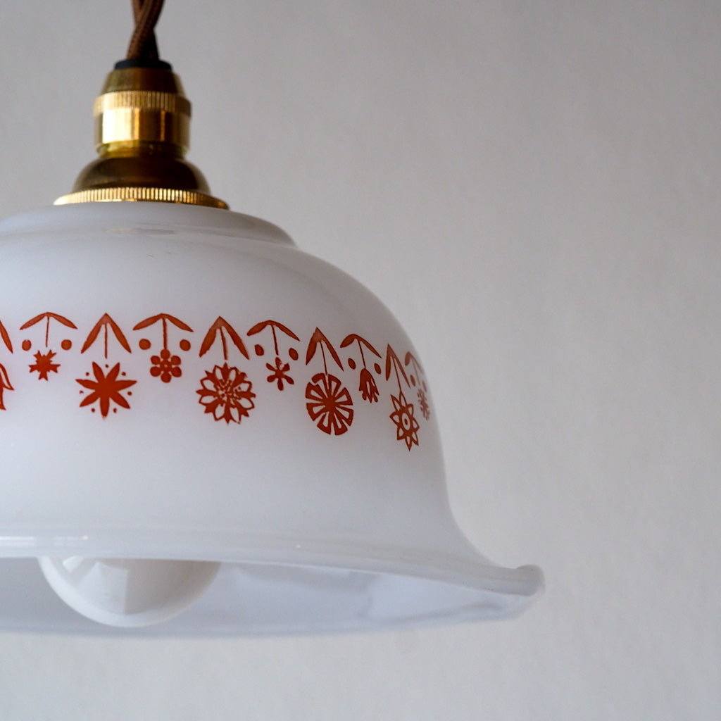 GLASBAKE｜キャセロール｜ミルクガラス｜赤｜ペンダントライト