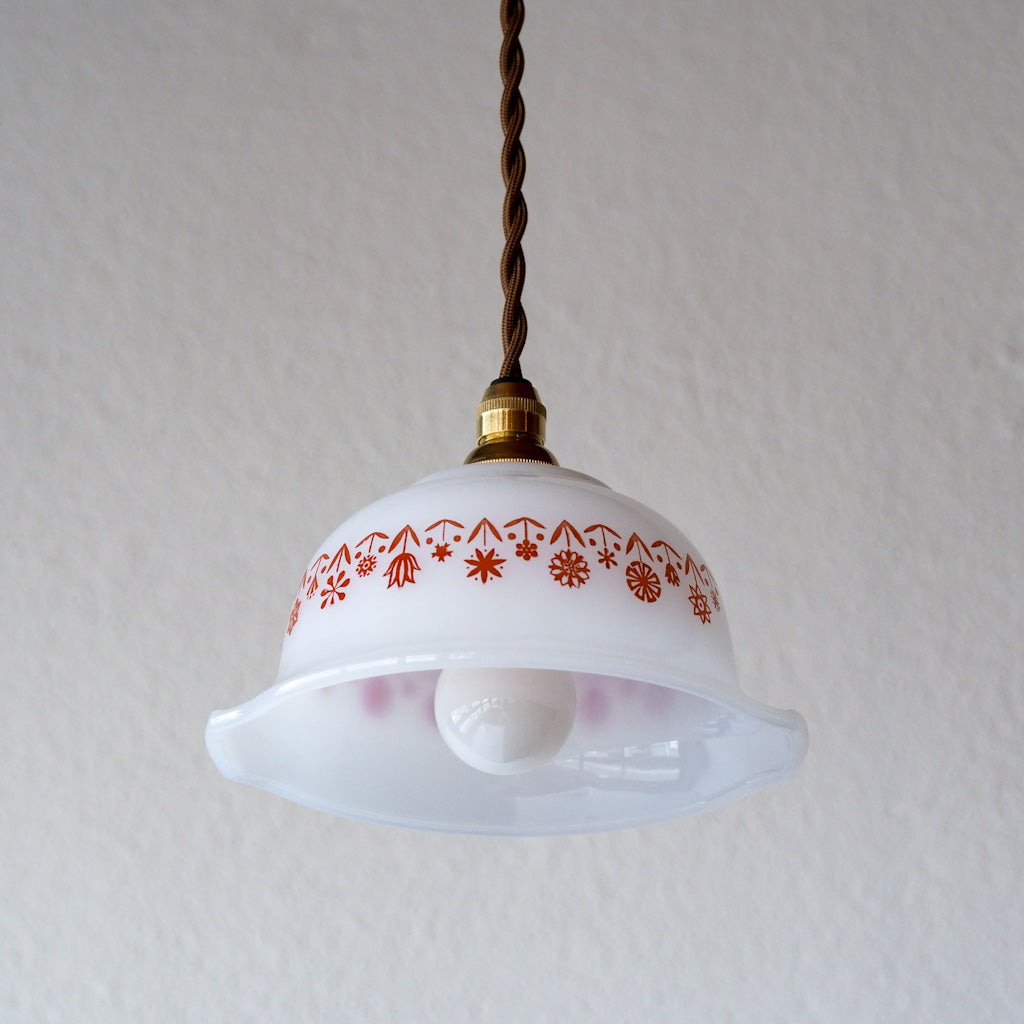 GLASBAKE｜キャセロール｜ミルクガラス｜赤｜ペンダントライト