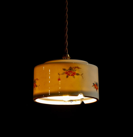 作地未詳｜椿｜白磁｜ペンダントライト