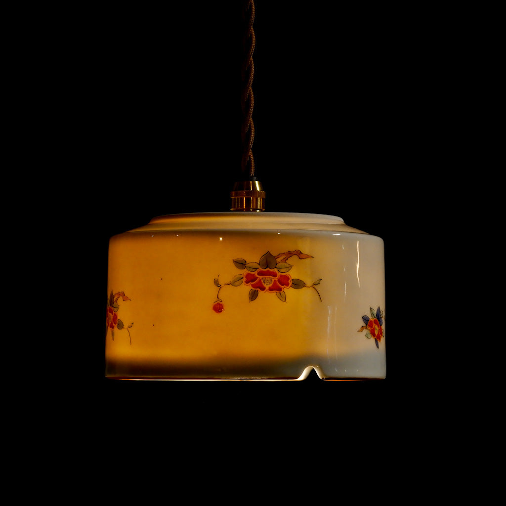 作地未詳｜椿｜白磁｜ペンダントライト