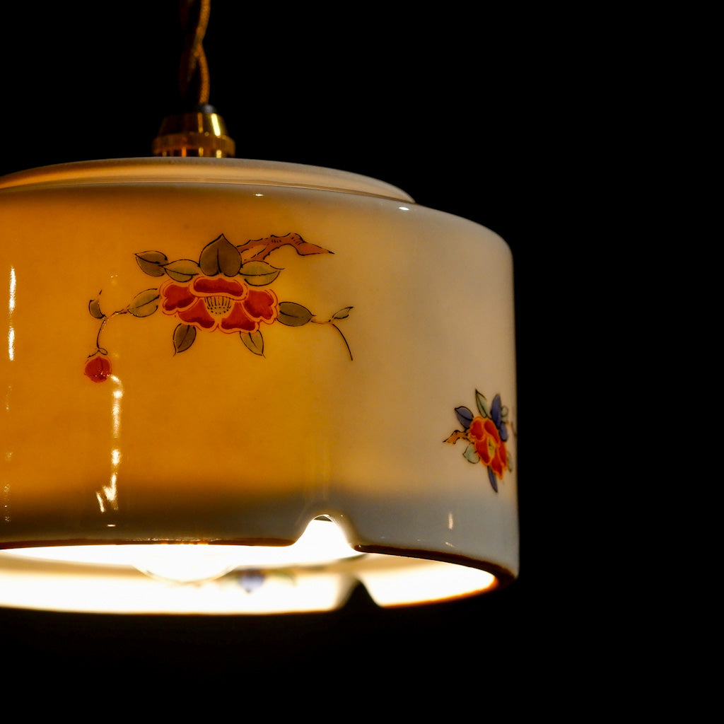 作地未詳｜椿｜白磁｜ペンダントライト