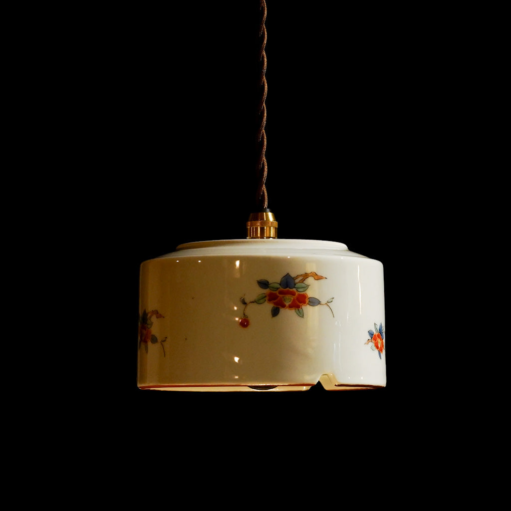 作地未詳｜椿｜白磁｜ペンダントライト