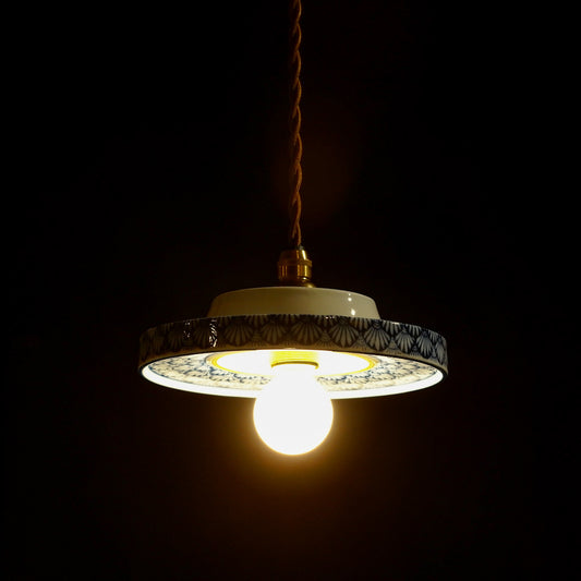 作地未詳｜白磁｜和柄｜ペンダントライト