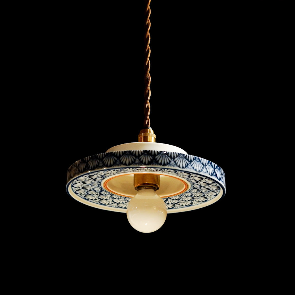 作地未詳｜白磁｜和柄｜ペンダントライト