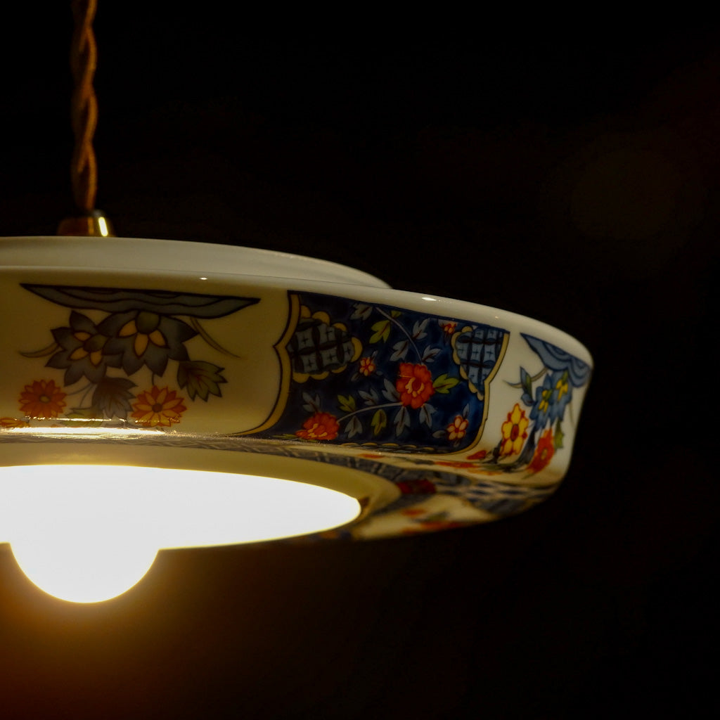 作地未詳｜俊山謹製｜染錦｜ペンダントライト – アップサイクル照明