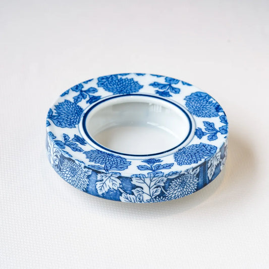 【早期購入】作地未詳｜染付｜菊文様｜ペンダントライト